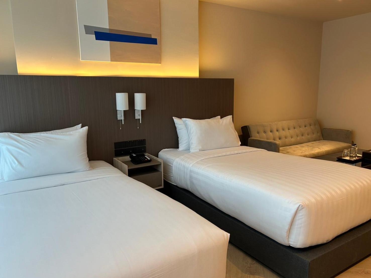 Hotel The One Cozy Living Pattaya Esterno foto