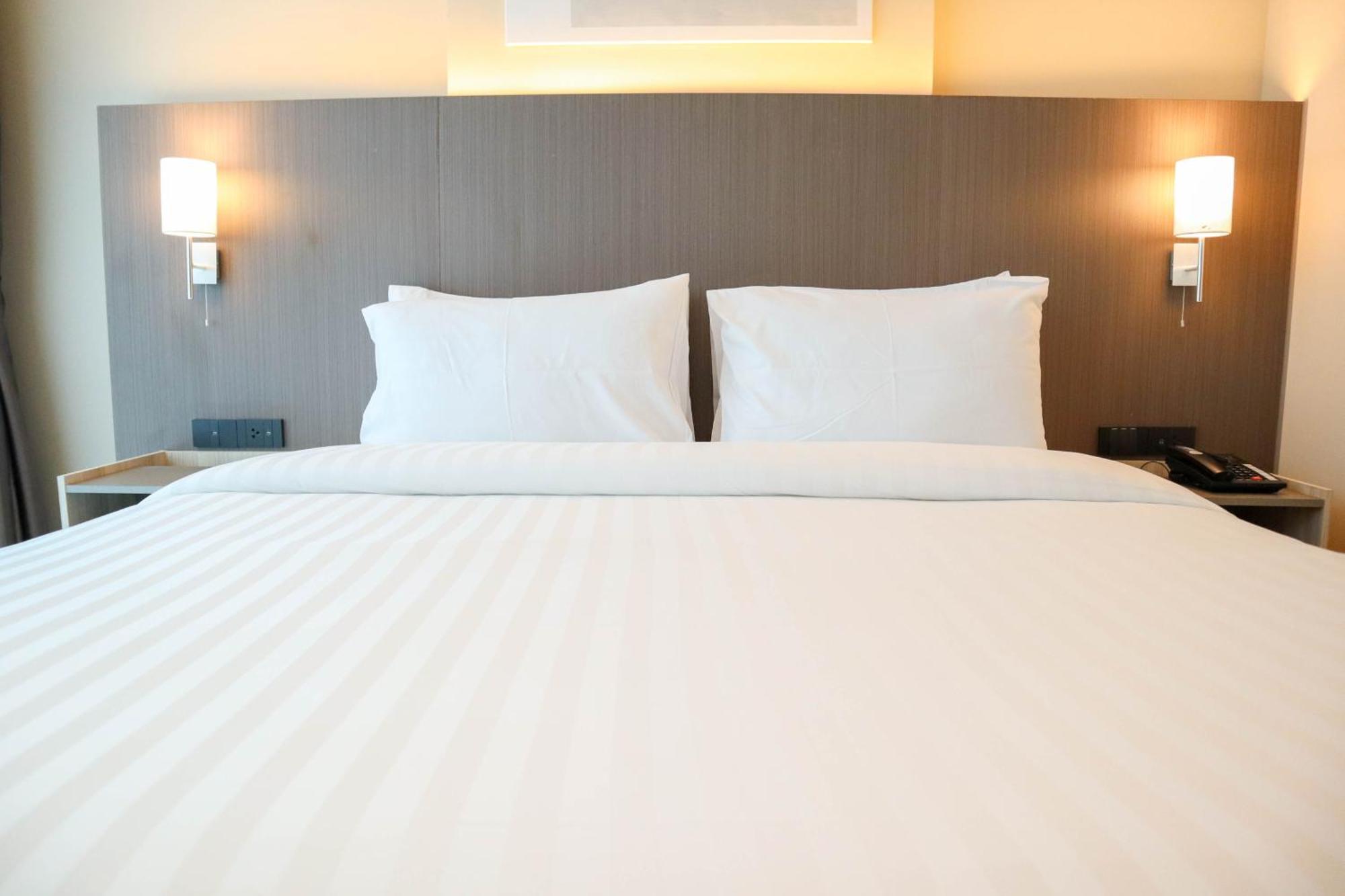 Hotel The One Cozy Living Pattaya Esterno foto