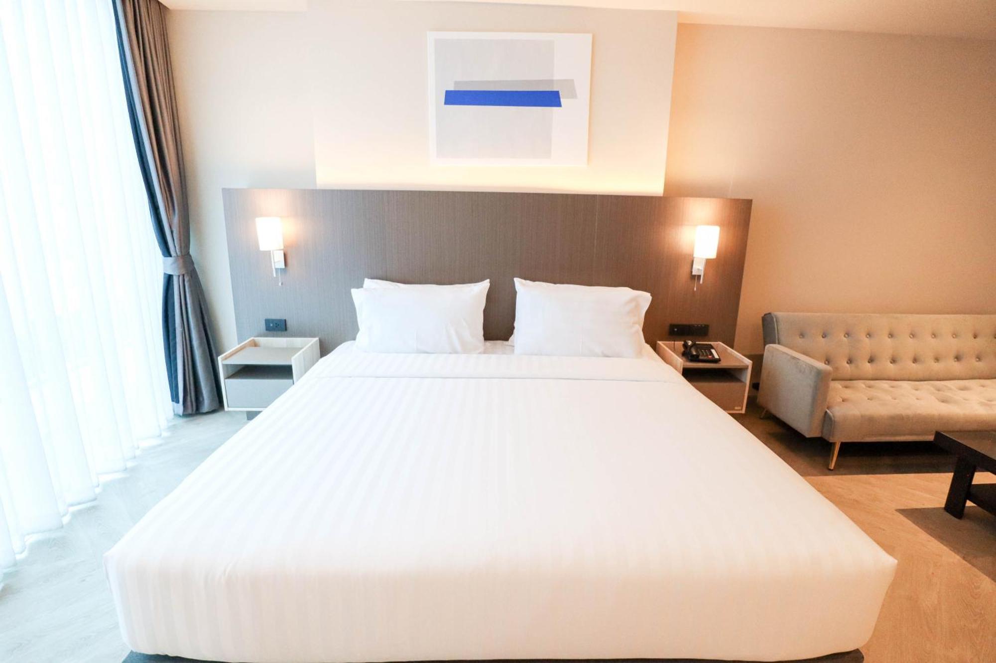Hotel The One Cozy Living Pattaya Esterno foto