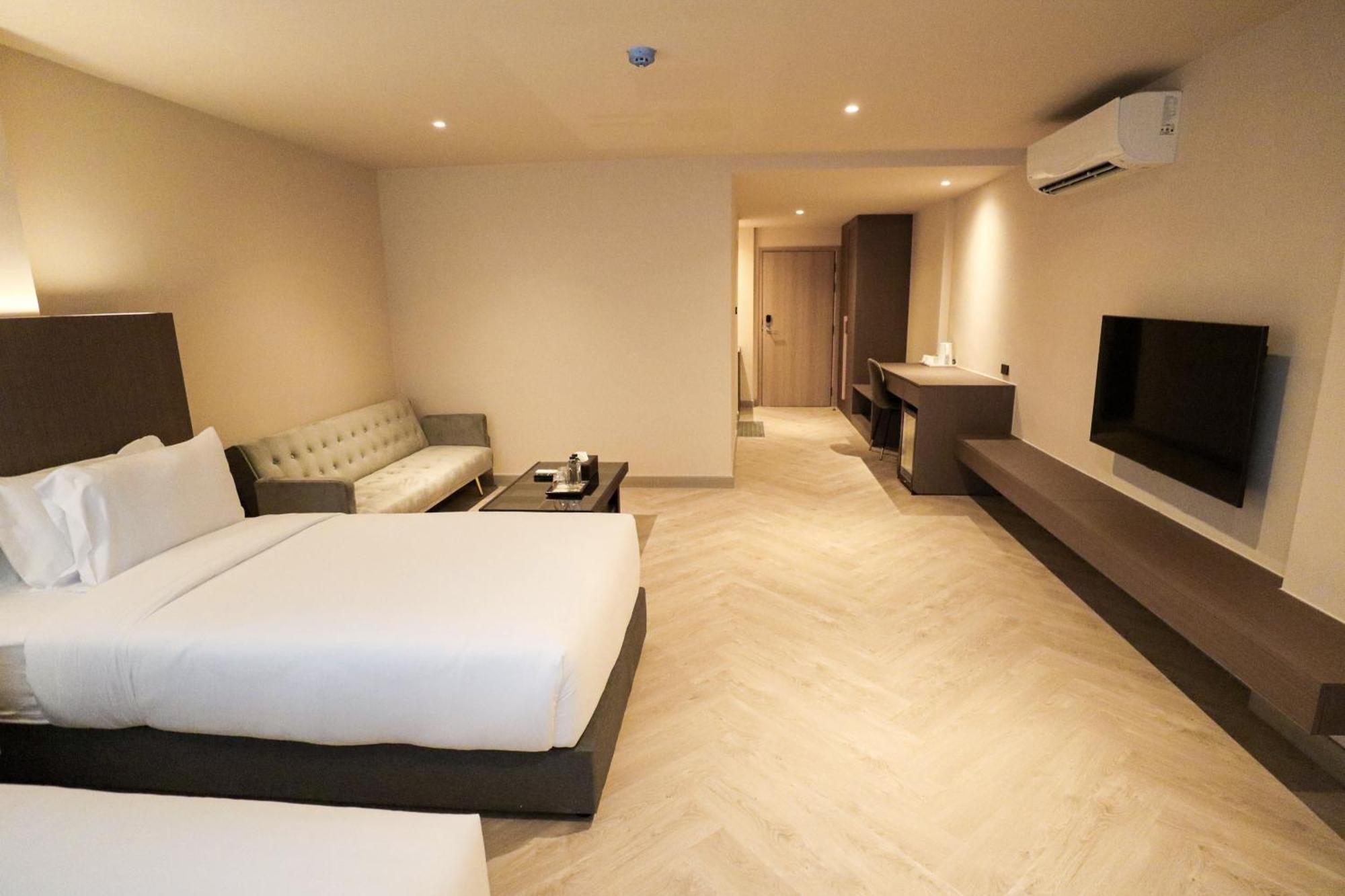 Hotel The One Cozy Living Pattaya Esterno foto