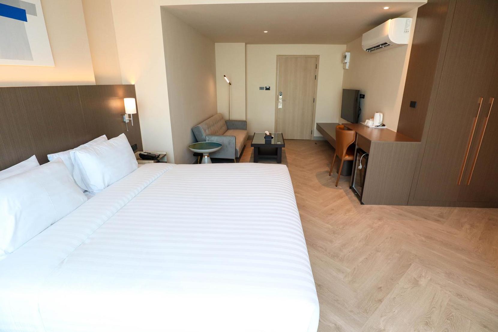Hotel The One Cozy Living Pattaya Esterno foto